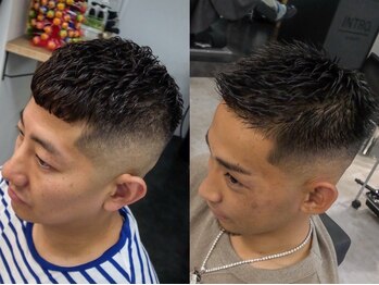 イントロバイフィーネ 渋谷(INTRO . by Fi-Ne)の写真/【ビジネスもプライベートも隙のない男へ】ヘアから顔周りまで、圧倒的な清潔感で印象UP！【渋谷】