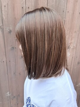 フロー(flow.) 内巻きミディアム