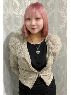 ソメルン 秋葉原 ホワイトピンクベージュ/ケアブリーチ