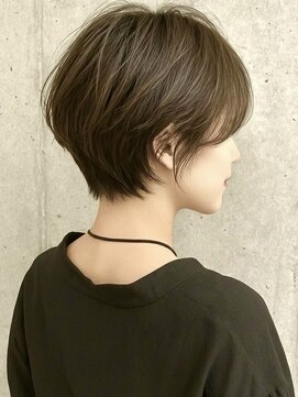 ゴットイズム(GOTTO ISM) 首元すっきりショート×オリーブアッシュ