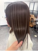 立体感のあるベージュハイライト