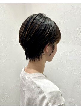 フォイルヘアー(Foil.hair) 大人可愛い耳掛け丸みショート