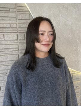 シアエミュー 新越谷店(SHEER emu) グレージュカラー