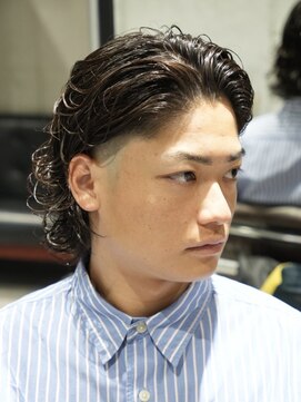 メッツ 原宿(METS) MEN'S/ミディアムパーマ×サイドパート/大人ヘア