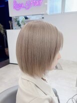 ロサ ファイブヘアー(Rosa..5Hair)&nbsp;黒染めから一気に垢抜け！透明感ハイトーンボブ！
