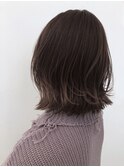 ガーリーな外ハネスタイル