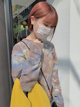 ヘアー アイス ルーチェ(HAIR ICI LUCE) コーラルピンクのミニボブスタイル/落合