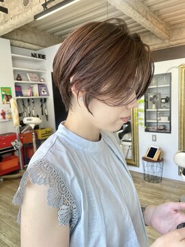 ヌード(NUDE) NUDEベージュくびれショート ハンサムショート 大人ショートボブ