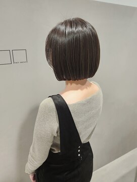 オン(ON) 切りっぱなしボブ×顔周りデザインカット