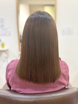 フリージア(freesia) 艶髪ストレート/髪質改善トリートメント/30代40代50代