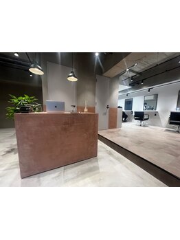 【新丸子駅徒歩３分】仕事帰りや隙間時間に気軽に立ち寄れるのが嬉しい◎忙しいあなたに♪夜21時まで営業☆