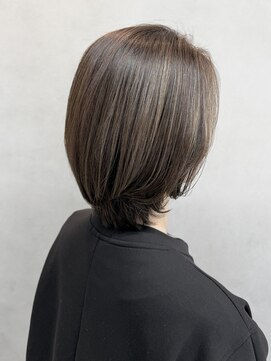 メグロ 相模大野(MEGURO) 白髪ぼかし/ミニウルフ/チェリーブラウン/ホワイトグレージュ121