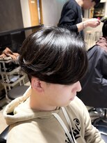 エイトメン 吉祥寺店(EIGHT MEN)&nbsp;センターパート　ストレートパーマ　ツーブロック