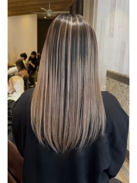 ラグーン(LAGOON) バレイヤージュグレージュハイライトダブルカラーケアブリーチ