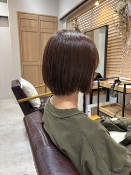 トットファム(tot.fam.) 【t o t . f a m .】縮毛矯正×まとまりショートボブ♪