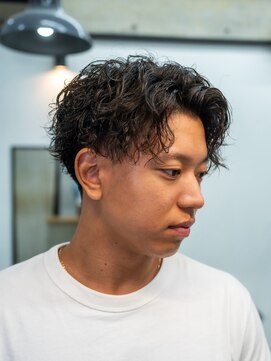 マール 矢場町(MARL) メンズラルフサーフショートセンターパート