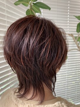 アース 三田南ウッディタウン店(HAIR&MAKE EARTH) 前下がりショートツヤ感ボブウルフレイヤーカット