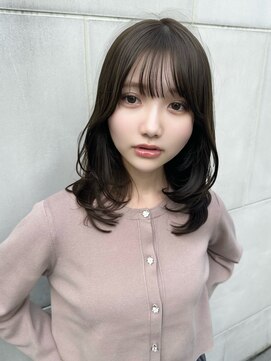 フリーラ 表参道(freera) ミディアムレイヤーカット ブリーチカラー 似合わせカット