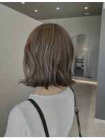 ロエ(Lowe') 外ハネボブ