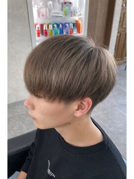 インテグリ オオタ(INTEGRI oota) 透明感ミルクティーベージュ×刈り上げマッシュで好印象ヘア