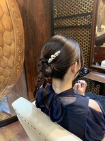 ユーアールアルシュ(UR Arche)&nbsp;変形ツインポニーテールアレンジ