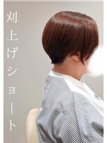 エル バイ アイリコ(elu by IRICO) 刈り上げショート