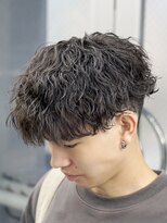 オーバル ジングウマエ(OVARL jingumae)&nbsp;縦落ちパーマフェザーパーマサーフカールシャドウパーマ
