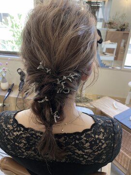 マロウ(mallow) 《花屋併設》お呼ばれ編み下ろしスタイル@20代30代40代