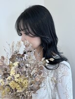 シェノン 西梅田(CHAINON)&nbsp;韓国スタイル、ブルーブラック、くびれヘア、レイヤーカット