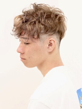 モカヘアー(mocha hair) マッシュショート/メンズ/ベージュ/スパイラルパーマ