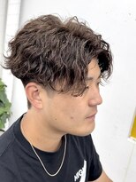 アーリー(Ali'i)&nbsp;波巻きスパイラルパーマ刈り上げセンターパート