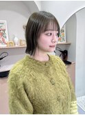 切りっぱなしボブ/顎下ボブ/オリーブベージュ