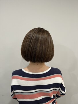 バトー バイ トリコ 船橋北口店(BATEAU by tricot) #ボブ#白髪ぼかし#ハイライト