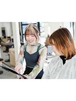 大人女性の髪のお悩みを解決したい方に！丁寧なカウンセリングと施術で理想のスタイルを叶えます♪