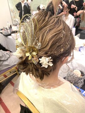 ネオリーブ チロル 横浜西口店(Neolive CiroL.) ヘアセット 水引×金箔 卒業式