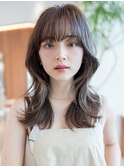 20代30代大人かわいいくびれレイヤーロング/グレーベージュ/前髪