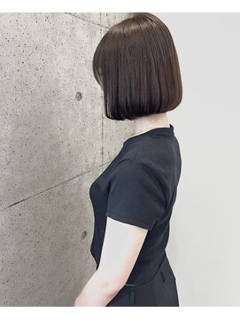 イロ プラス 南田宮店(iro+) 【ｋatsuｙa】韓国ボブ