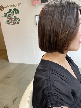 エン(En,) 艶感◎大人女性の似合わせボブ