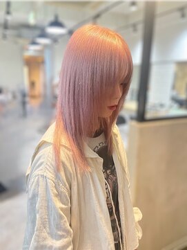 エイト 福岡天神店(EIGHT fukuoka) ホワイトピンクカラー