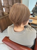 パル バイ ラベスト(Pal by lovest) グレージュ×ショート