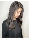 ダークカラーと柔らかカール