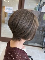 ヘアー ル シェーヌ ワンセカンド(hair le chene 1/2) 前下がりショート/ブラウン/マット/
