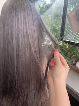 リリー(Lilley) 【lilley 高田彩乃】オルチャン風☆ホワイトベージュ(天神/今泉)