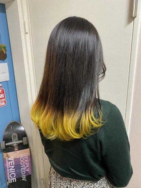 yellow × 裾カラー