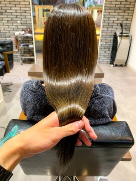 ユニ(Uni.) 髪質改善トリートメント