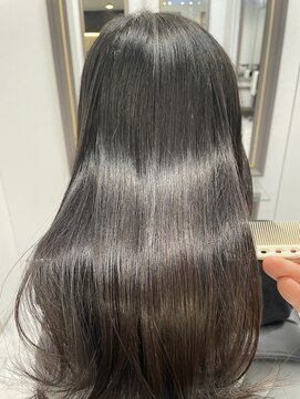 エスカーラ 表参道(THE ESCALA) @aidaman321 髪質改善/髪質改善縮毛矯正/髪質改善トリートメント