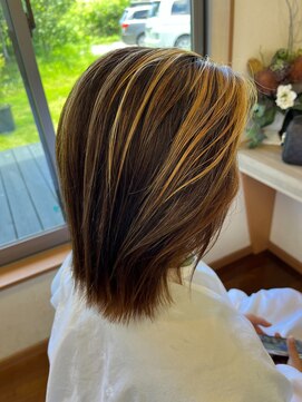 ブラウン(BROWN) ミディアムショート