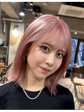 エイチ(H eitf) H【eitf】原宿/表参道 ピンクベージュ/ブリーチカラー/ボブ