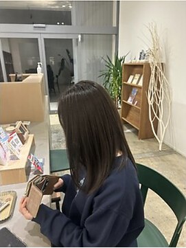エクラヘアーズボウグループ(eclat hair’s BEAU group) オリーブグレージュ