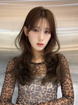 ルームバイシー 新宿(Loom. by Sea) 大人ガーリー×ダークアッシュ[似合わせカット/ミディアム]